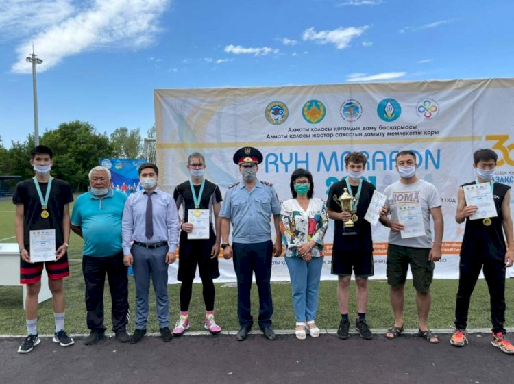 Алматы полицейлері Халықаралық нашақорлықпен күрес күні қарсаңында спорттық онкүндікті өткізді