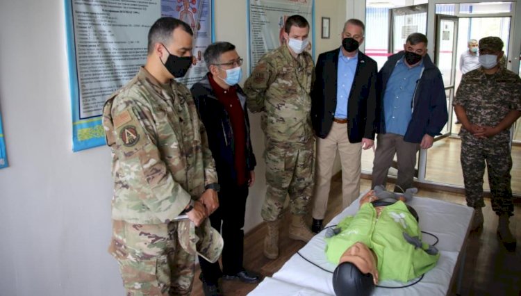 Қазақстан мен АҚШ-тың әскери дәрігерлері IT-жабдықтарымен танысты