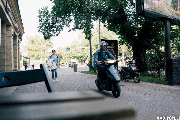 Мегаполистегі мопедтердің қозғалысын реттеу керек