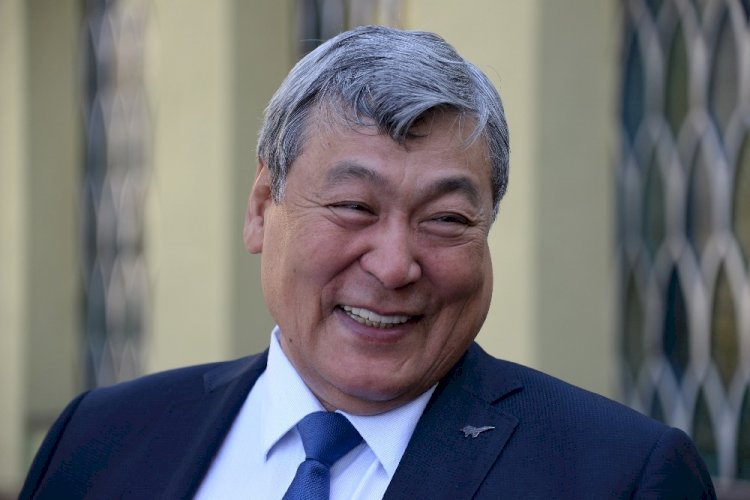 Тоқтар Әубәкіров 75 жасқа келді