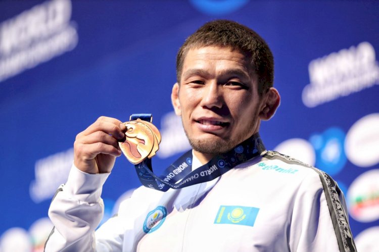 Нұрислам Санаевқа екі бөлмелі пәтер берілді