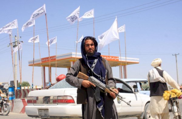 Тәліптер Ауғанстанды толық қолына алды