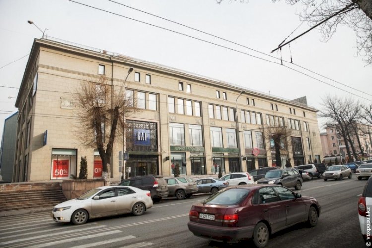 Елімізде алғашқы сауда орталығы  Алматыда  ашылған