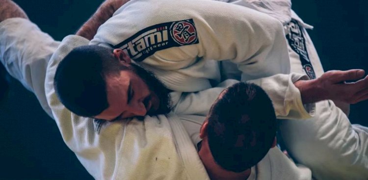 Алматылық жігіт Лос-Анджелесте джиу-джитсу залын ашты