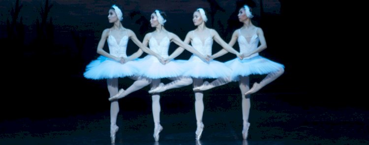 Алматыда өнер сүйер қауымның назарына «Аққу көлі» балеті ұсынылды