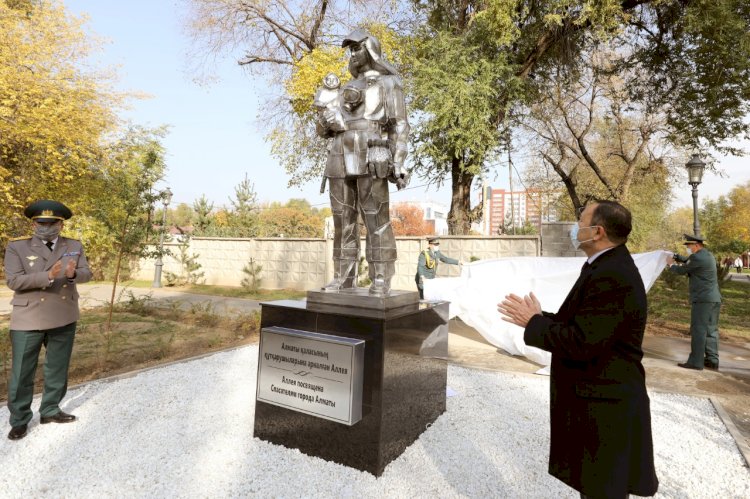 Алматыда құтқарушыларға ескерткіш қойылды