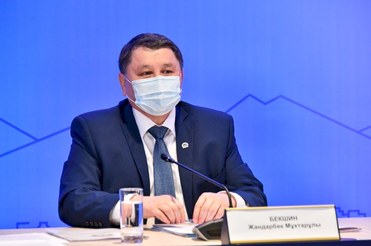 Жандарбек Бекшин: Екпеден соң  коронавирусқа қарсы иммунитет төмендейді, сондықтан ревакцинация қажет