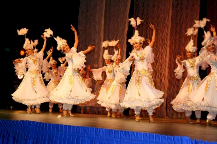 «Салтанат» би ансамблінің кеші өтті