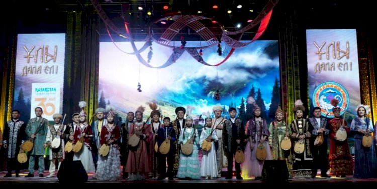 Алматыда Тәуелсіздіктің 30 жылдығына арналған «Ұлы дала елі» атты жыр кеші өтті