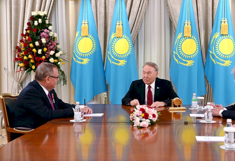 Елбасы «ВТБ Банкінің» президенті – басқарма төрағасы Андрей Костинді қабылдады