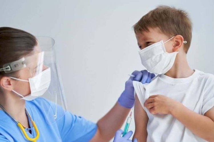 Еуропада 5 жастан асқан балаларға вакцина салына бастады