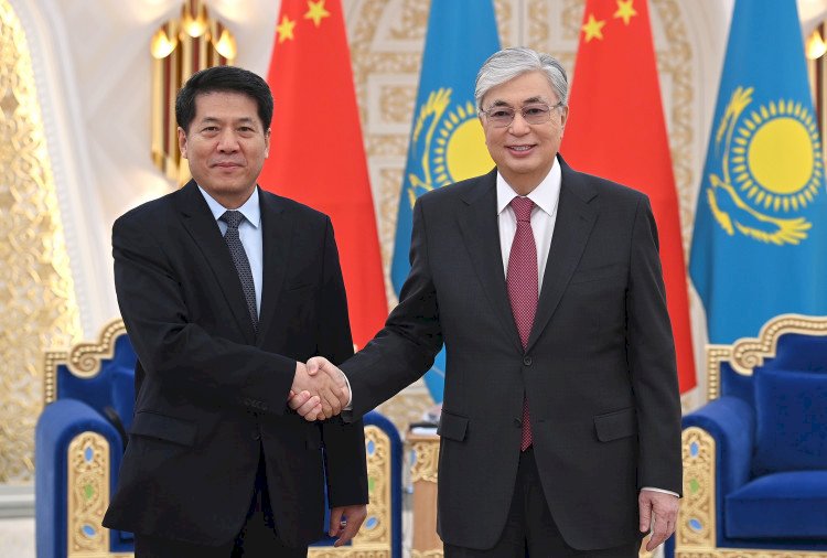 Президент ҚХР Үкіметінің Еуразия елдеріне қатысты істер жөніндегі арнаулы өкілі Ли Хуэйді қабылдады