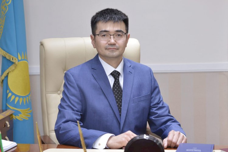 Абай университетінің ректоры елде тұрақтылық орнату үшін ел Президентін қолдауға шақырды