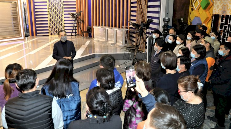 Б. Сағынтаев журналистерге еліміз үшін қиын уақыттағы жұмысы үшін алғыс айтты