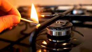 Алматылықтар қаланың бірнеше ауданында газ иісі шығып жатқанын айтып шағымданды