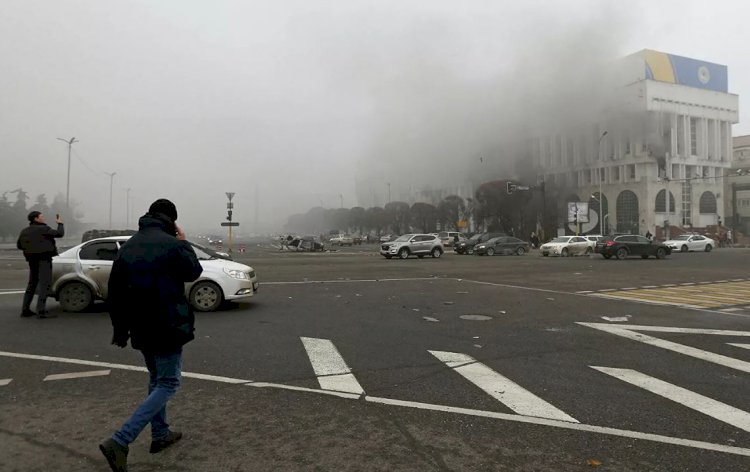 Елдегі жаппай ереуіл кезінде 8 қалада ғимараттар талқандалды