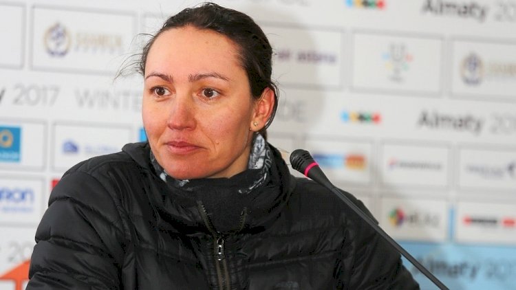 Круглыхина жанкүйерлерден кешірім сұрады