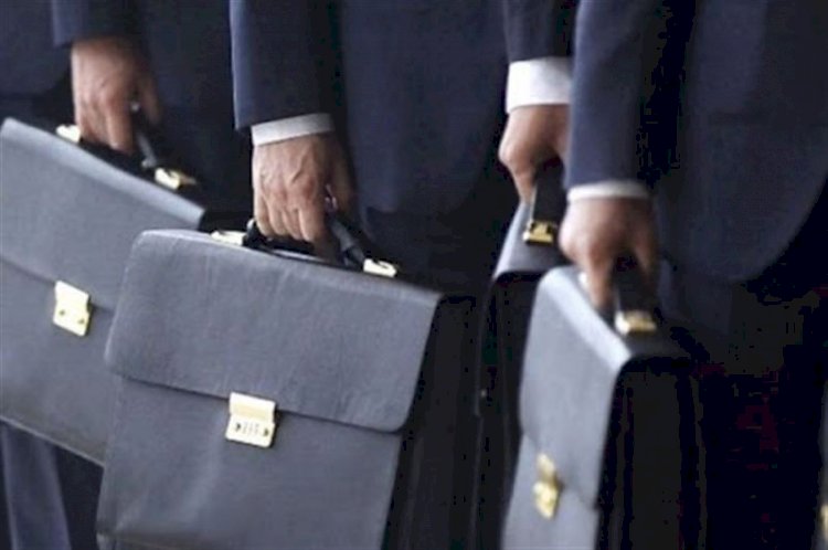 Мемлекеттік қызметшілер  халыққа жақын бола бастай ма?