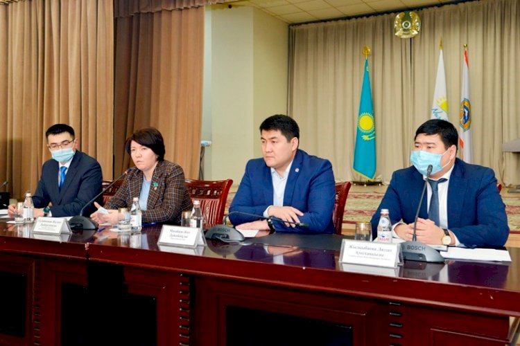 Алматы қаласында педагогикалық білім берудің өзекті мәселелері талқыланды