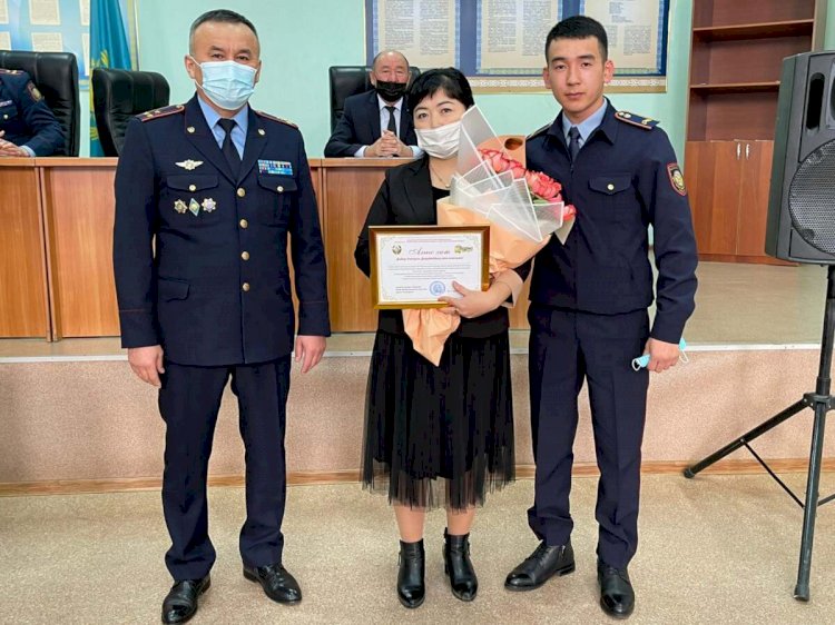 Алматы қаласы ҚАЖД бастығы қызметкерлердің ата-аналарына алғыс айтты