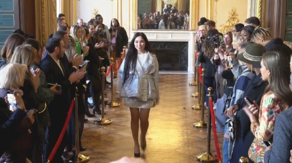 Қазақстандық дизайнер Париждегі сән апталығына қатысты