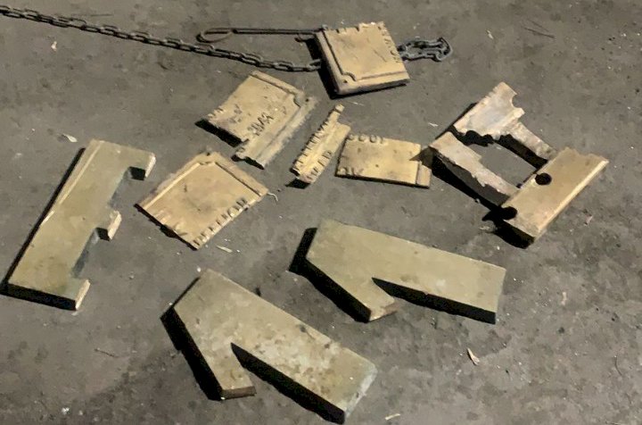 Алматы полициясы Батырлар Аллеясының маңдайшаларын ұрлағандарды ұстады