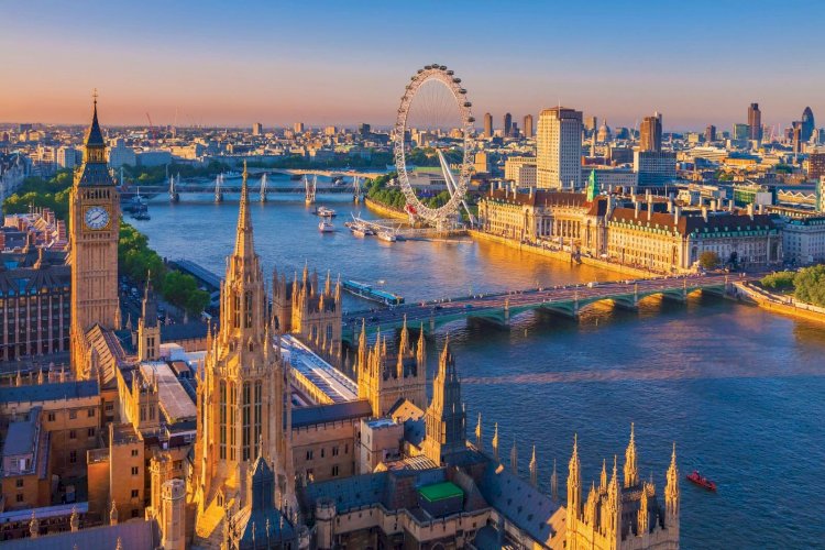 Ұлыбритания саяхатшылар үшін шектеулерді түгел алып тастады