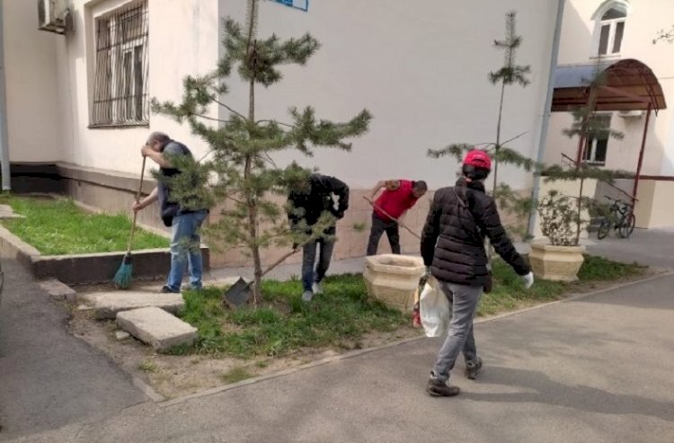 «Alatay Aqparat» медиахолдингінің ұжымы жалпықалалық сенбілікке қатысты