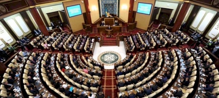 Мәжіліс депутаттарының мандаты қысқарады