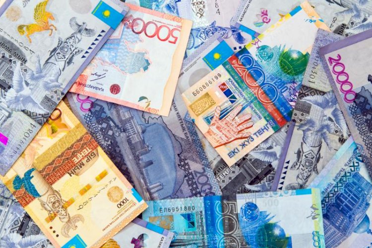 Қазақстандықтардың банктегі салымдары 13 трлн теңгеден асты