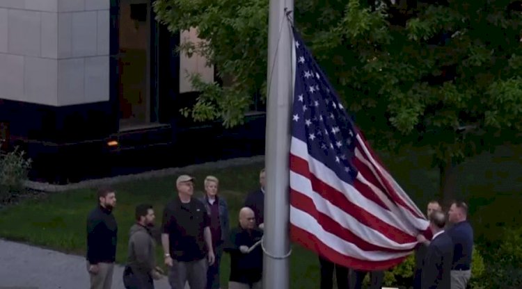 Киевтегі АҚШ елшілігі қайта жұмыс істей бастады