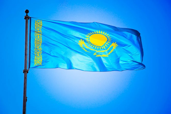 Президент Мемлекеттік туды қорлағандарға қатысты пікір білдірді