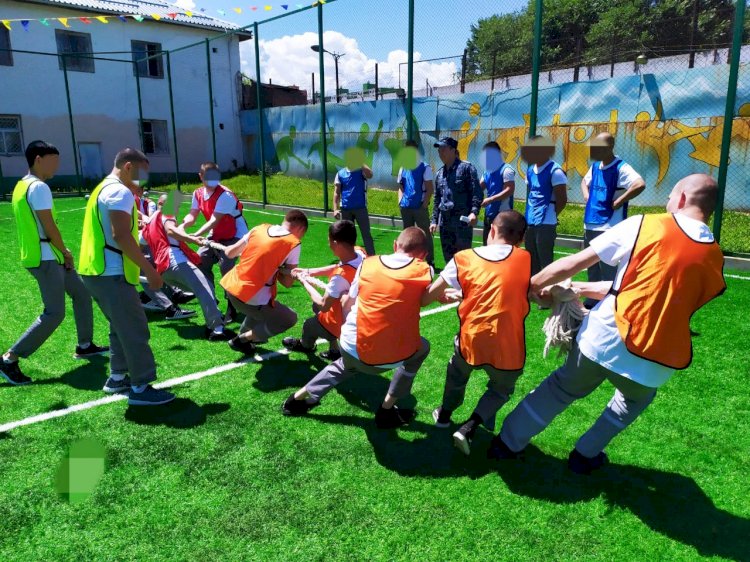 Сотталған жасөспірімдер балалар күнінде ата-аналарымен қауышты