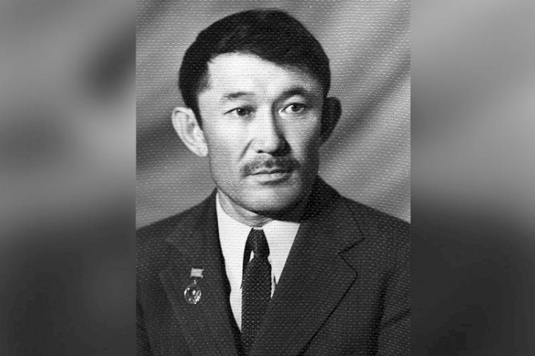 Шәмші Қалдаяқовқа «Қазақстанның Еңбек Ері» атағы берілді