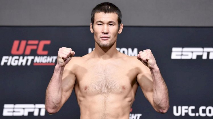 Қазақстандық файтер Шавкат Рахмонов қарсыласын жеңді