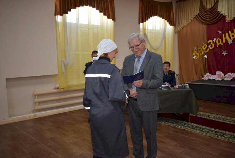 57 жастағы әйел оқу бітіріп, мамандық алып шықты