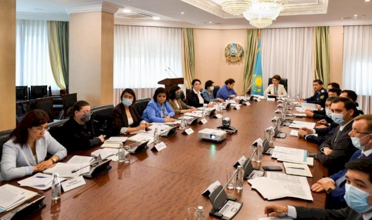 Әлеуметтік желілерде депрессия белгілерін анықтайтын жасанды интеллектіні пайдалану қажет – министрлік