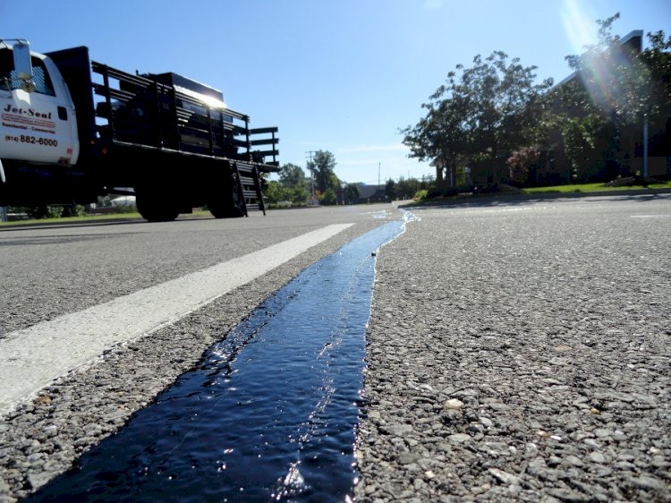 Жол битумы қазақстандық талап бойынша шығарылатын болады