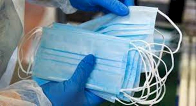 ВАК қазақстандықтарға көпшілік орында және көлікте қайтадан маска тағуды ұсынды