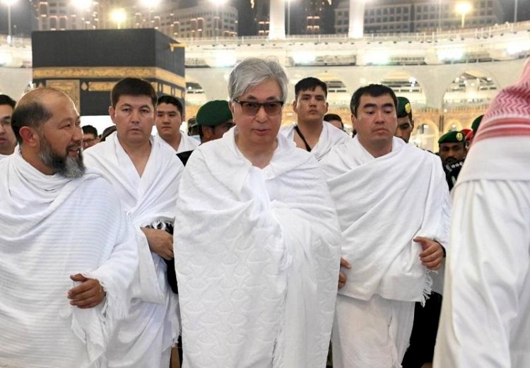 Тоқаев ұмра қажылығын өтеді