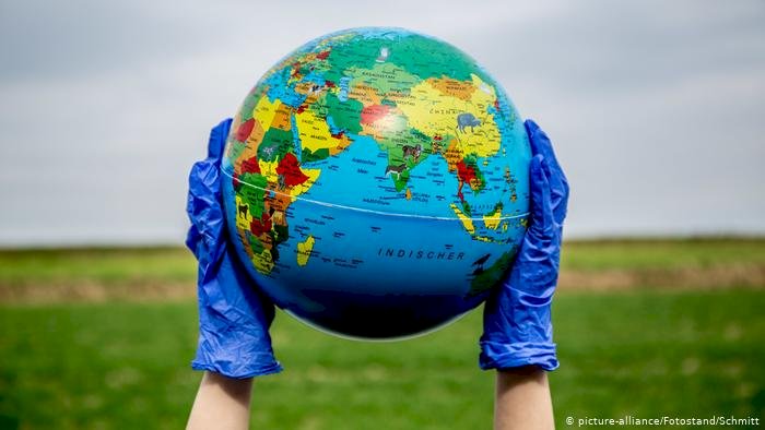 Әлемдегі коронавирус: Бішкек сырқаттанушылық деңгейі бойынша "сары" аймаққа өтті