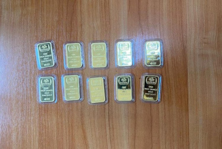 Алматы әуежайы арқылы алтын пластиналарды шетел асырмақ болған америкалық ұсталды