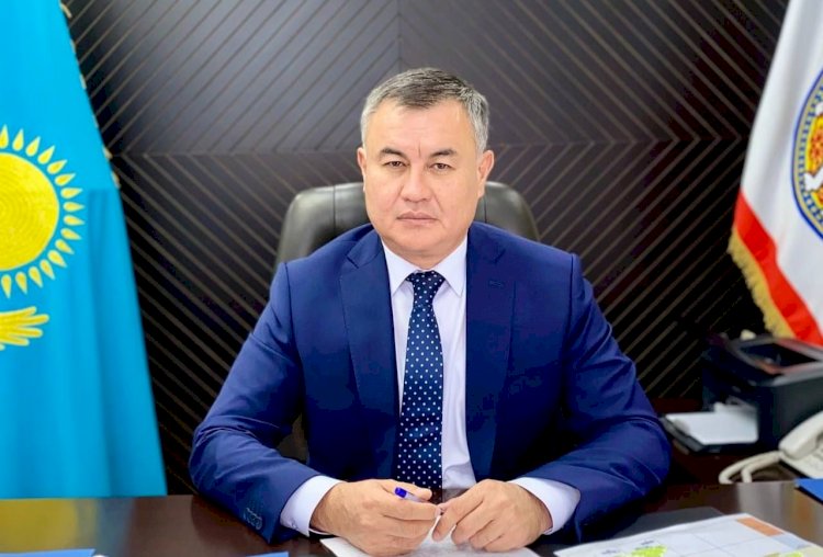 Әуезов ауданының әкімі емханалар мен мектептердегі жағдай туралы айтып берді