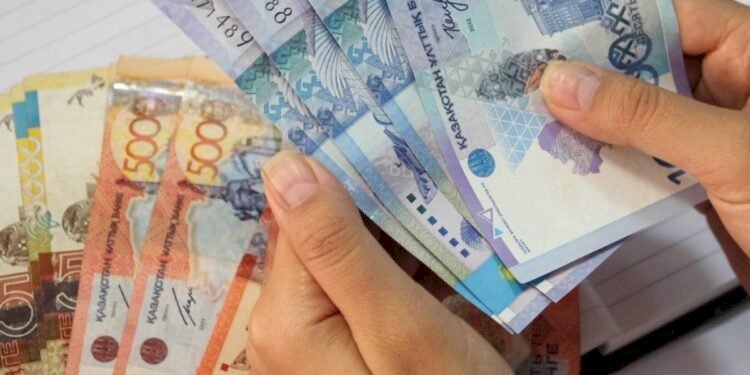 Елде ең төменгі жалақы 70 мыңға дейін көтеріледі - Жолдау