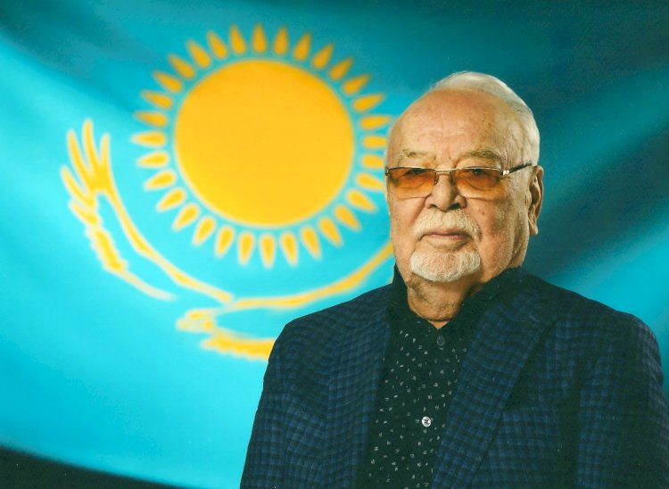 Асанәлі Әшімов: Ұранмен емес, жаңа іспен өсуіміз керек