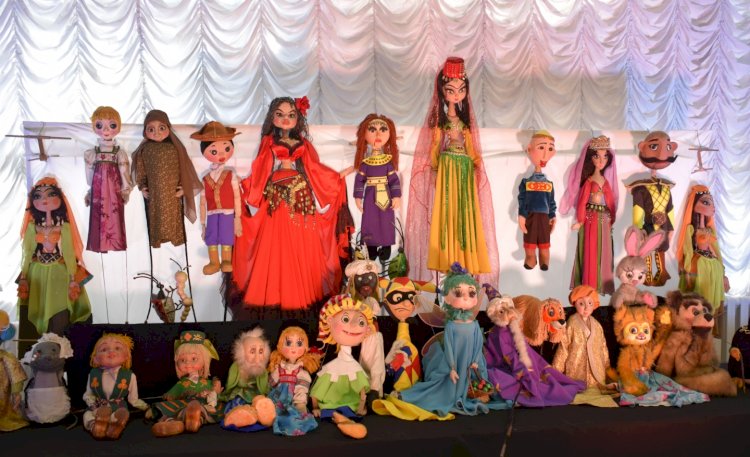 Қуыршақ театры Болгарияда өнер көрсетеді