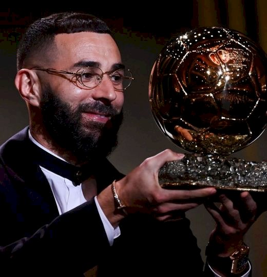 Карим Бензема 2022 жылғы «Алтын доп» иегері атанды