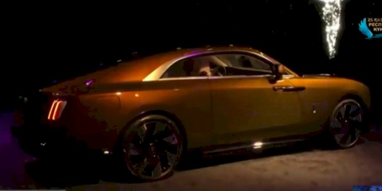 Rolls-Royce алғашқы электромобилін жасап шығарды
