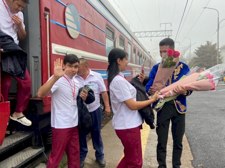«Жәрдем» медициналық пойызының дәрігерлері еліміздің шалғай аудандарының 40 мыңнан астам тұрғынына тегін көмек көрсетті