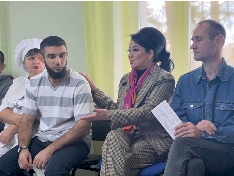 «Олар қылмыскер емес». Тұрсынбекова Павлодар қаласындағы нашақорларға арналған орталықта болды